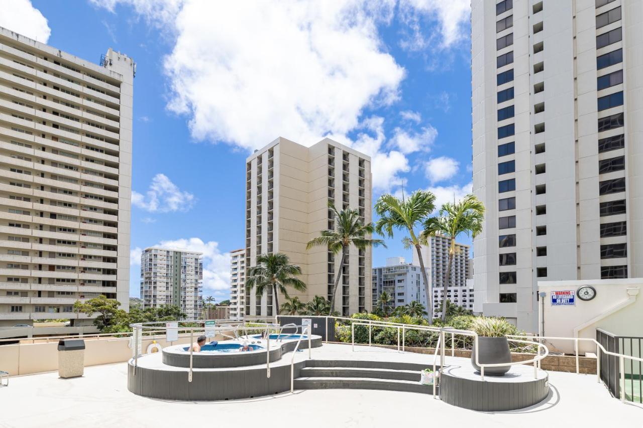 Renovated Ocean View Suite, Near Beach, Free Parking Honolulu Exterior photo